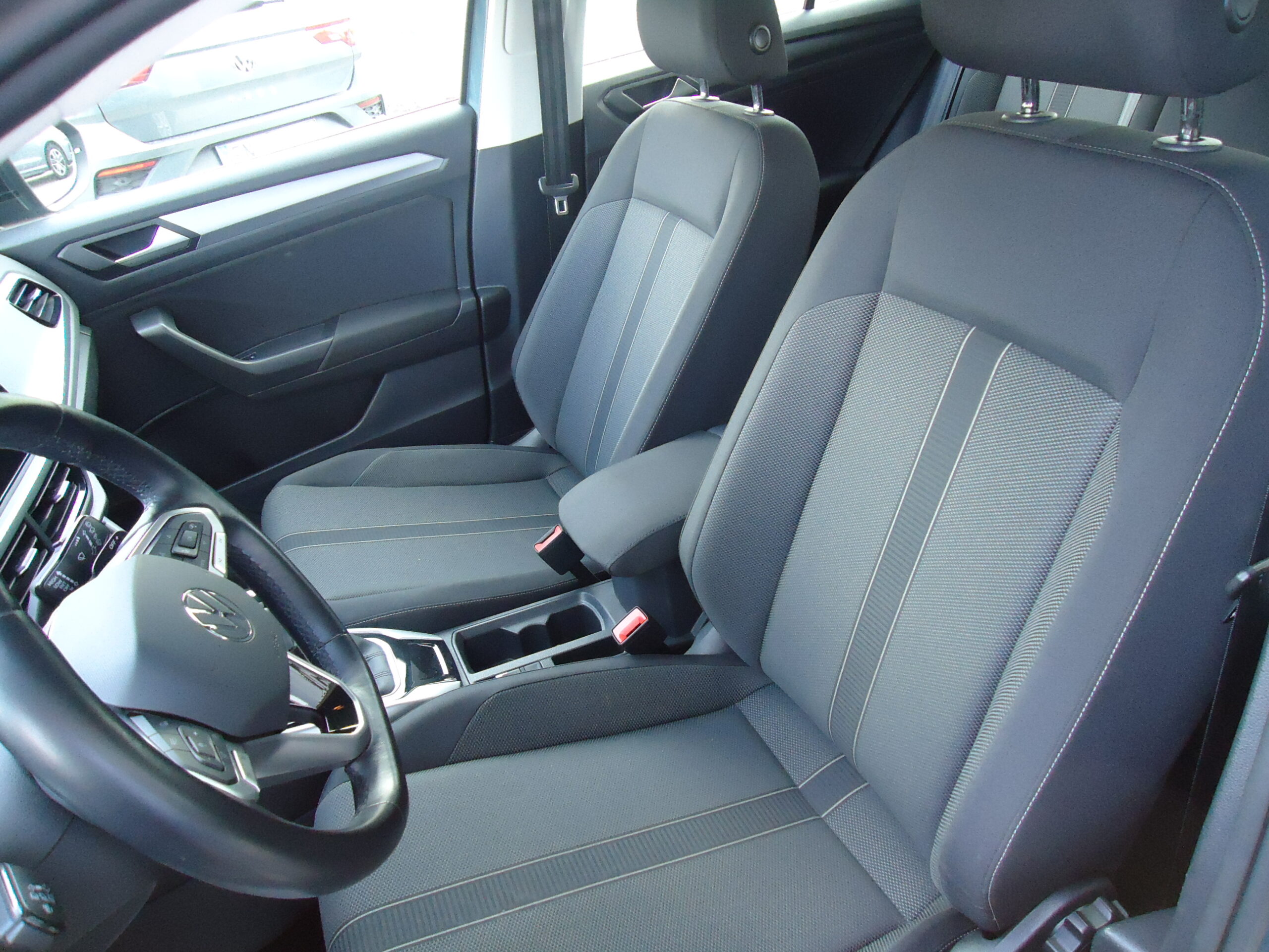 
								t-roc 1.5 dsg full									