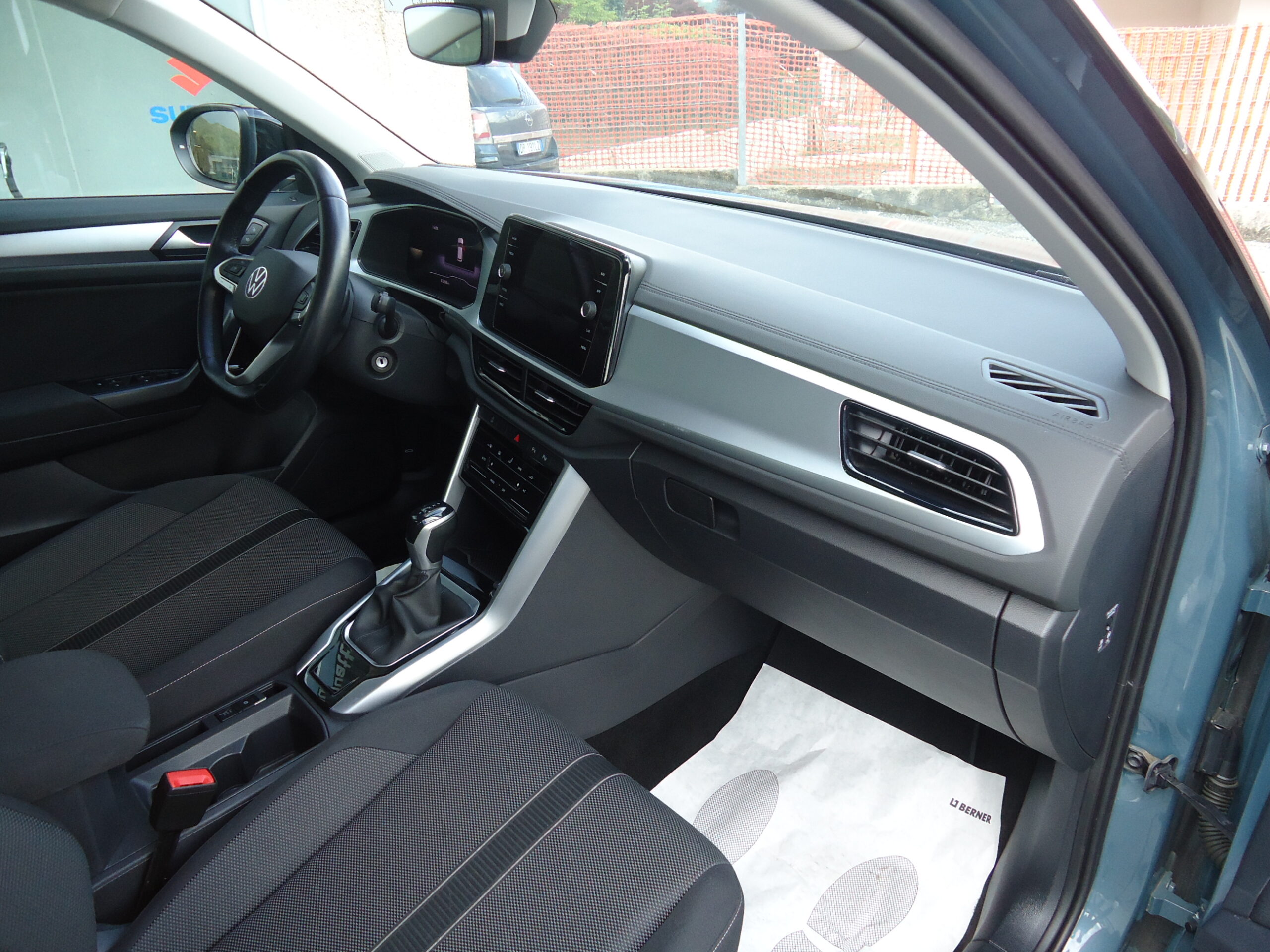 
								t-roc 1.5 dsg full									