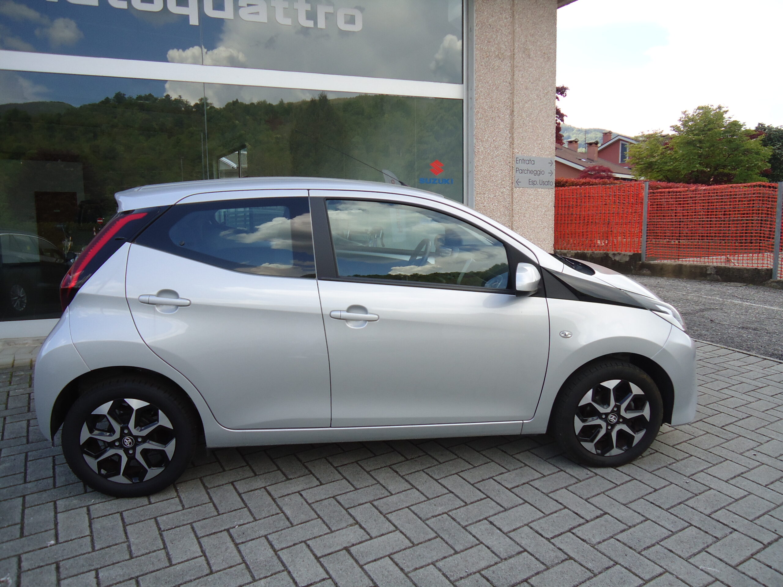 
								aygo full									