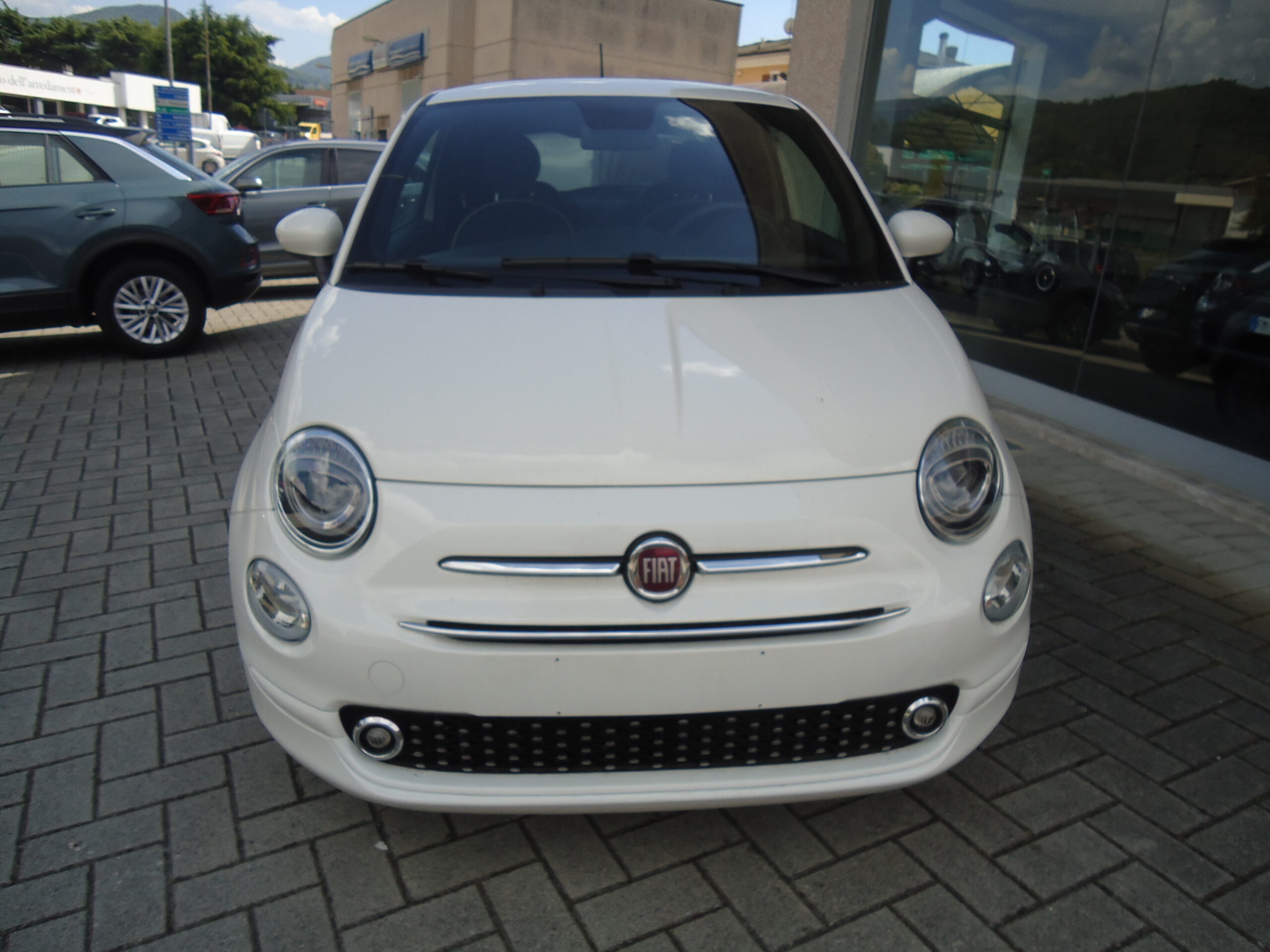 
								Fiat 500 full									