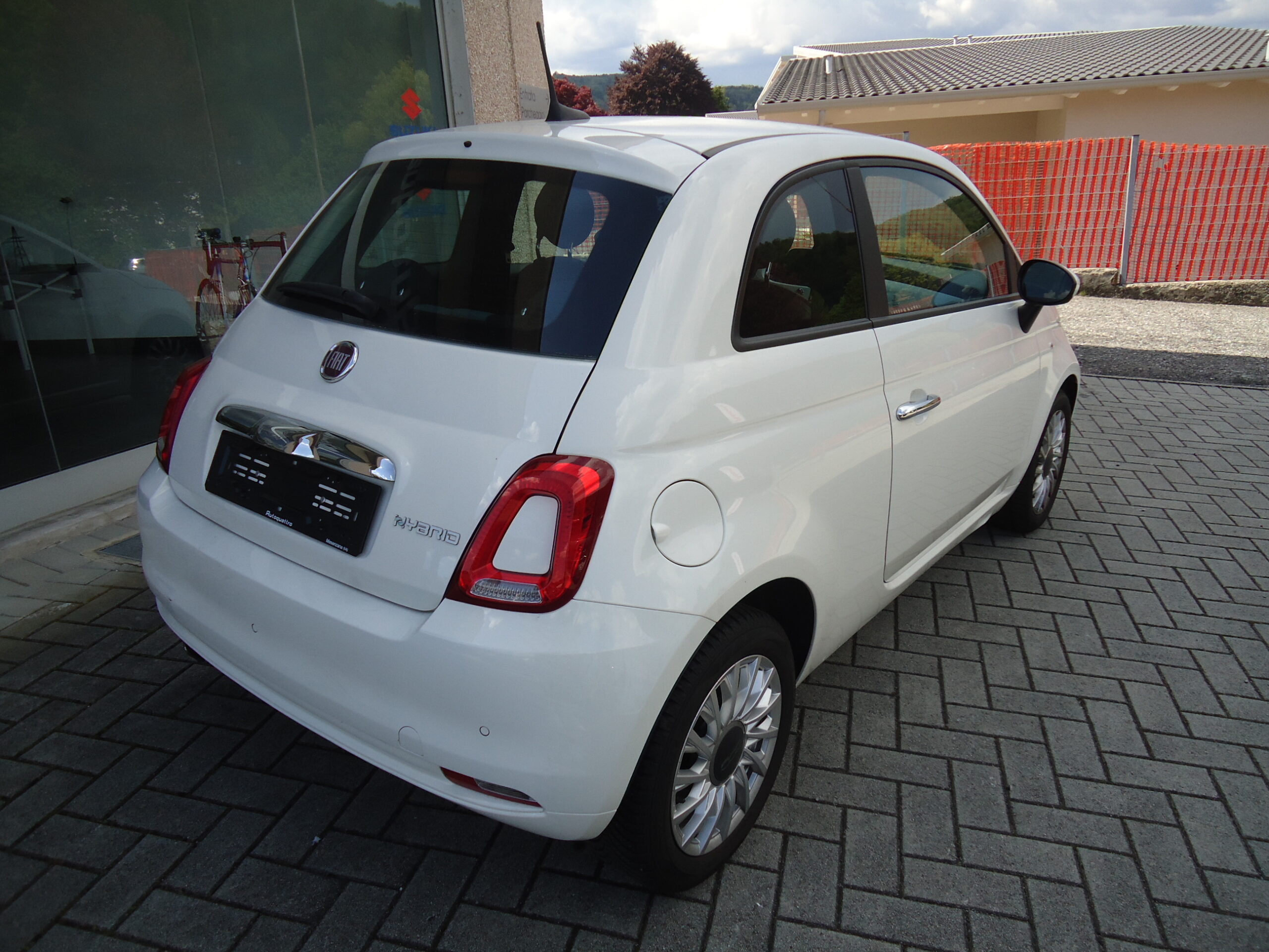 
								Fiat 500 full									