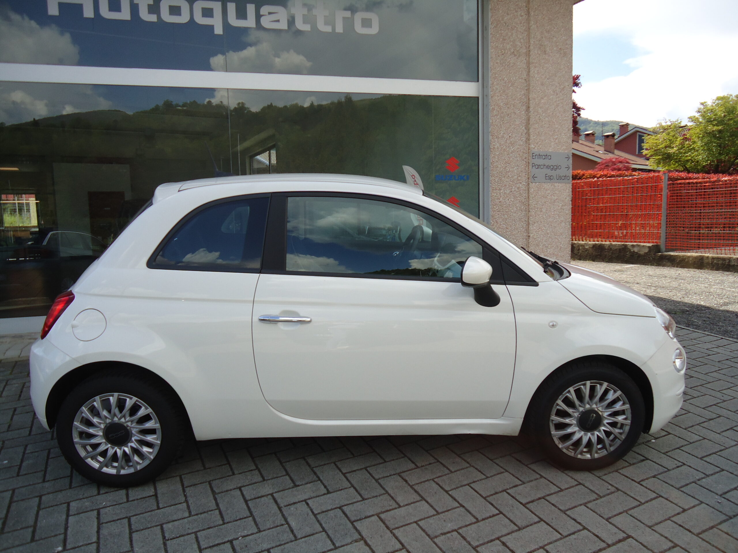 
								Fiat 500 full									