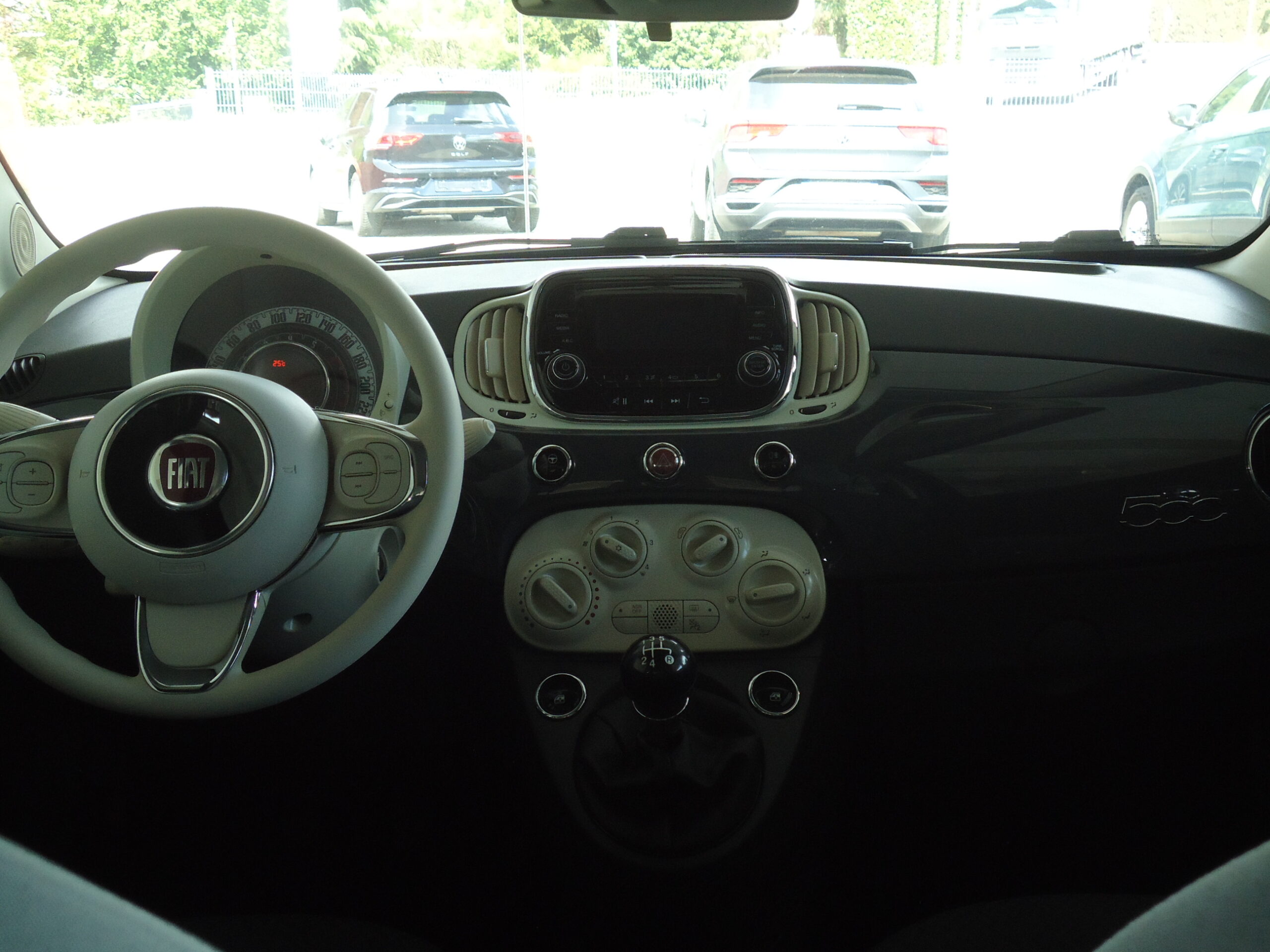 
								fiat 500 pastello full									