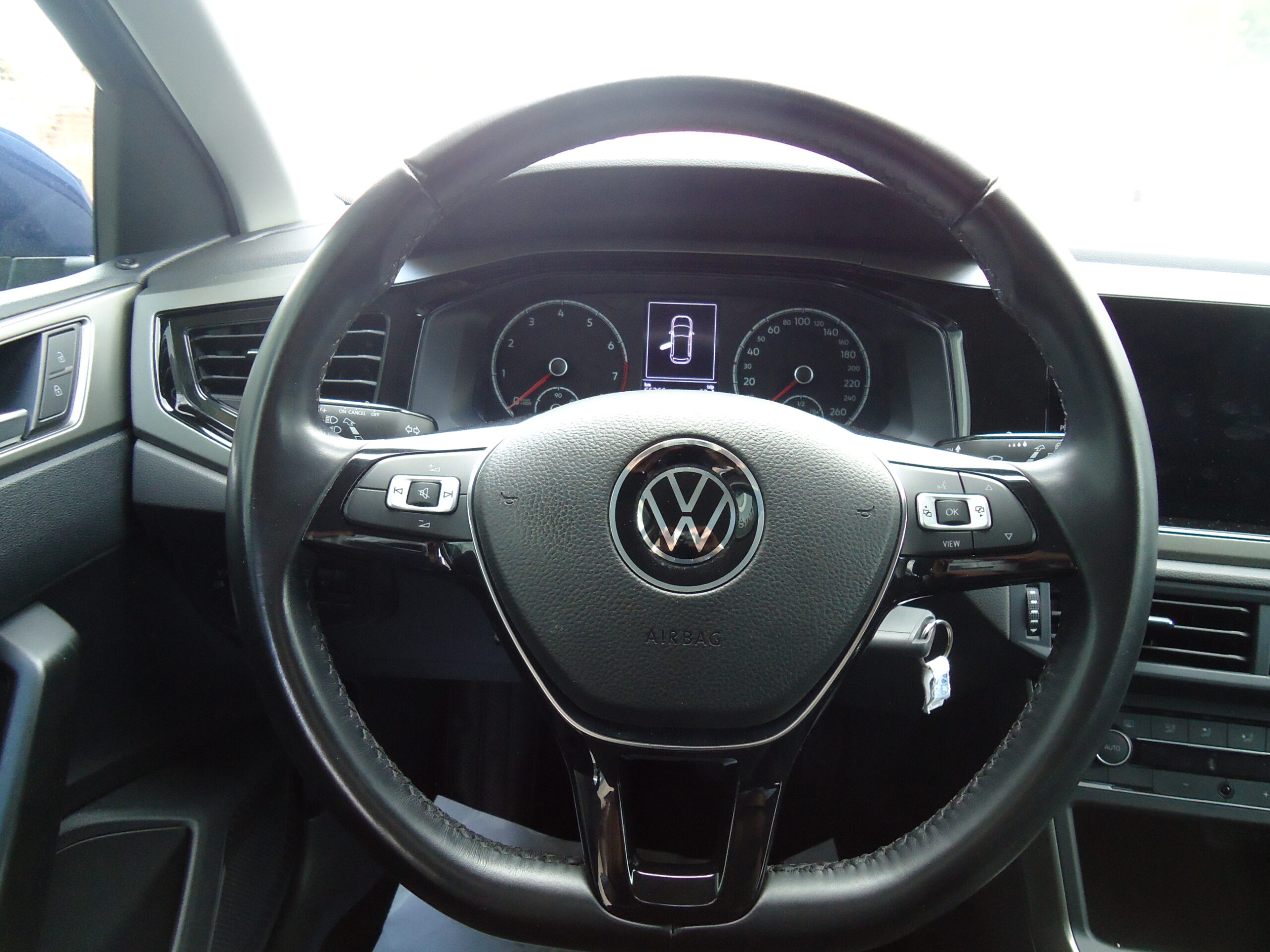 
								VW POLO full									