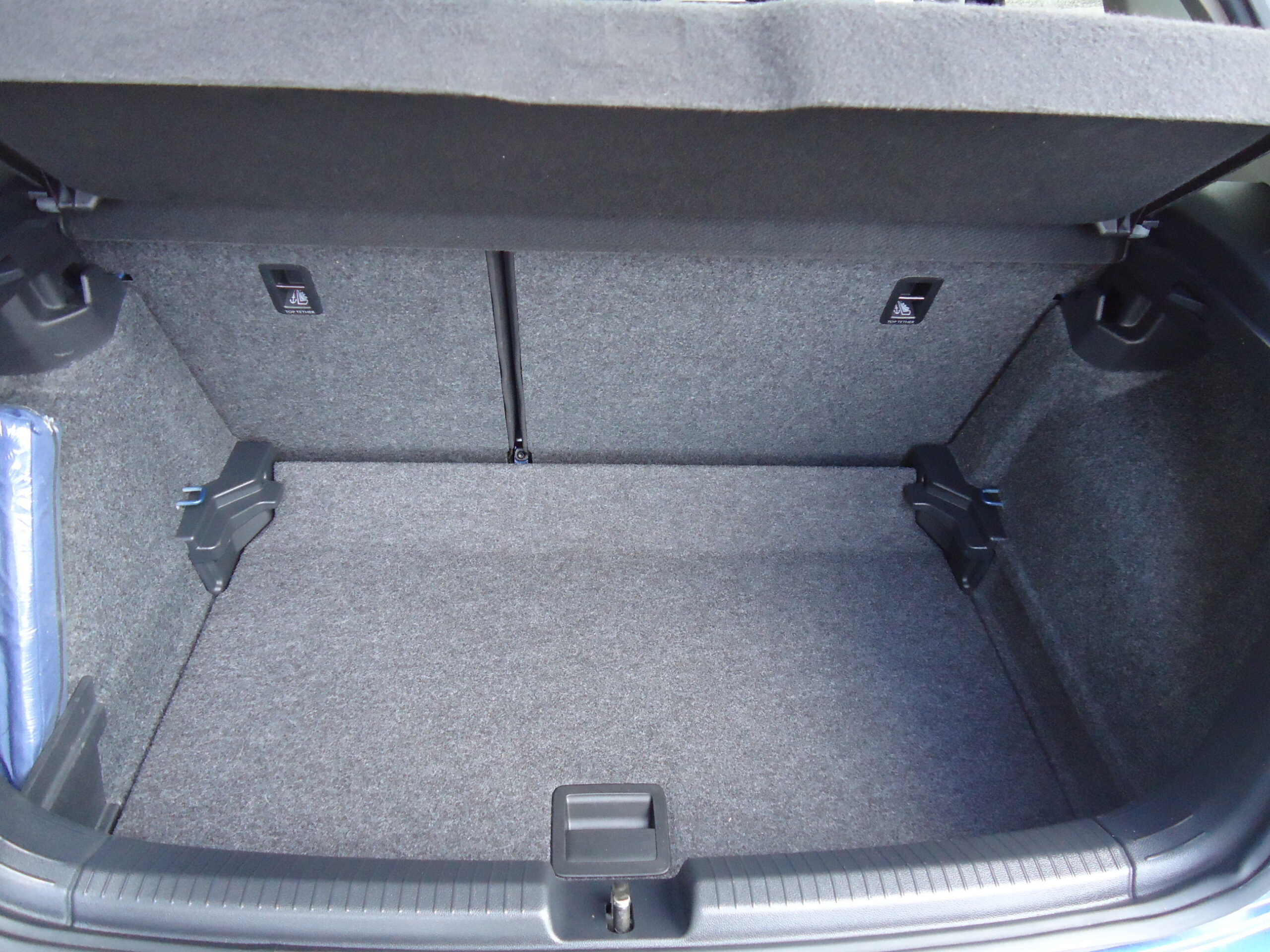 
								VW POLO full									