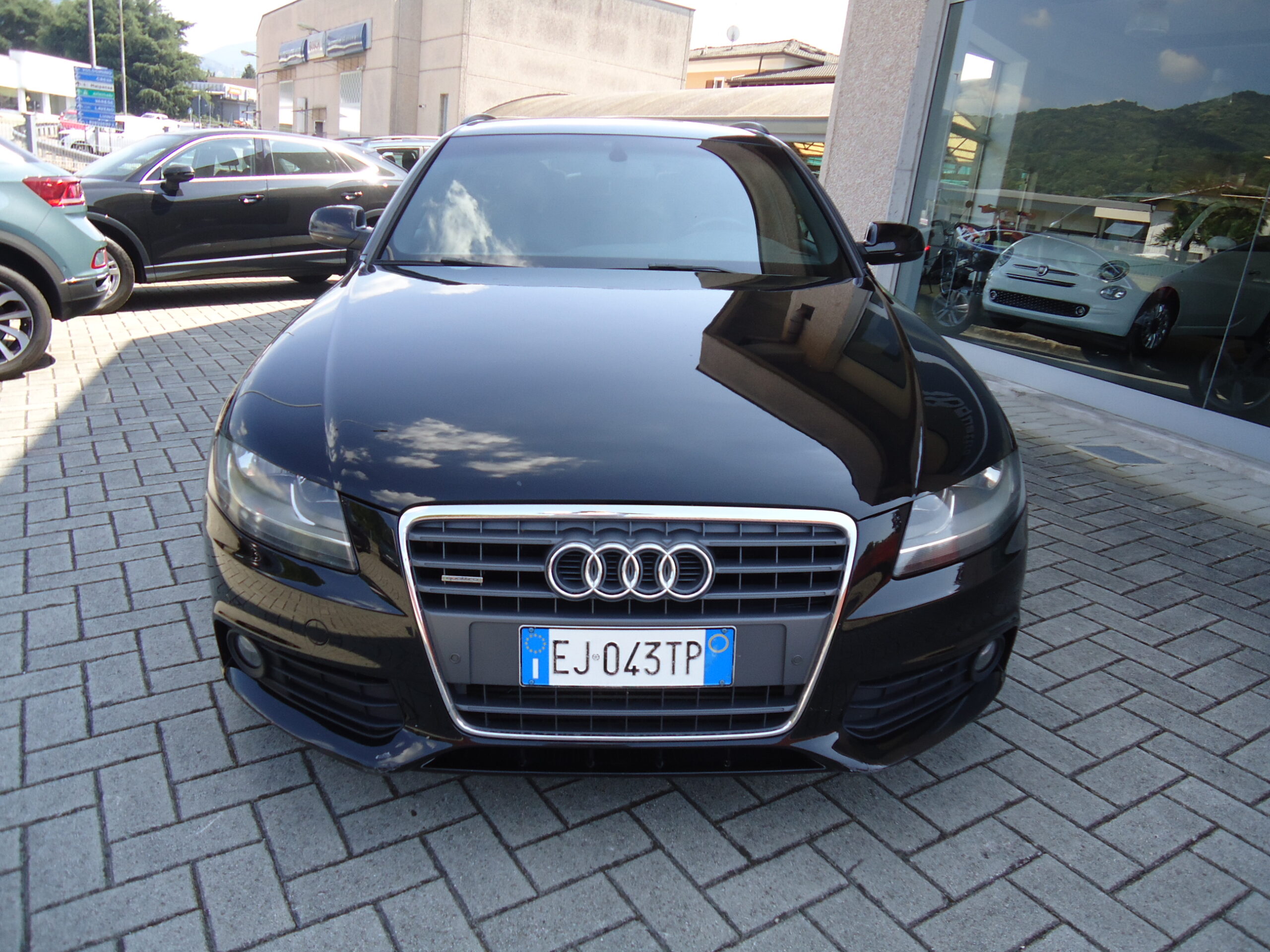 
								a4 avant 2011 full									