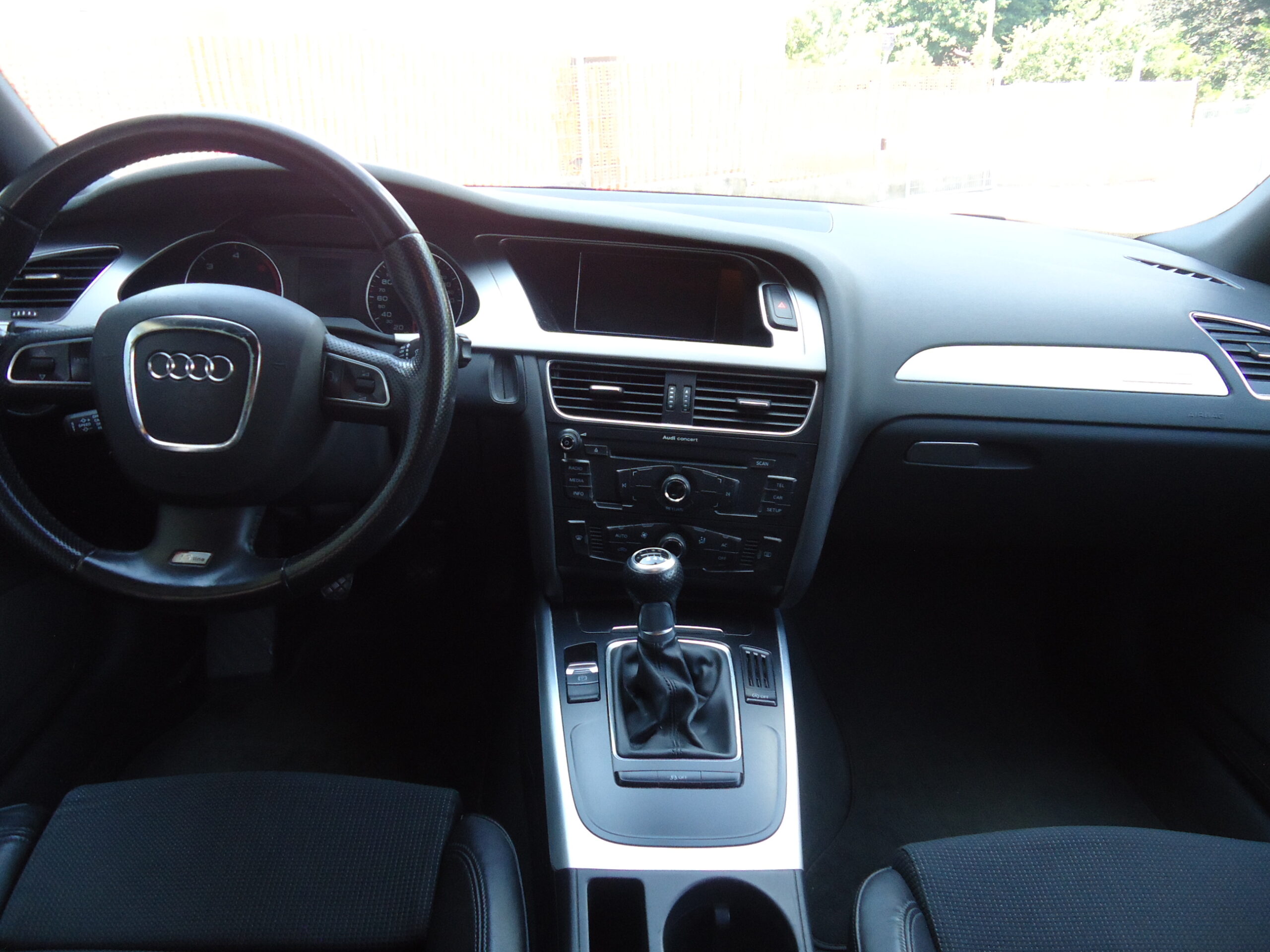 
								a4 avant 2011 full									