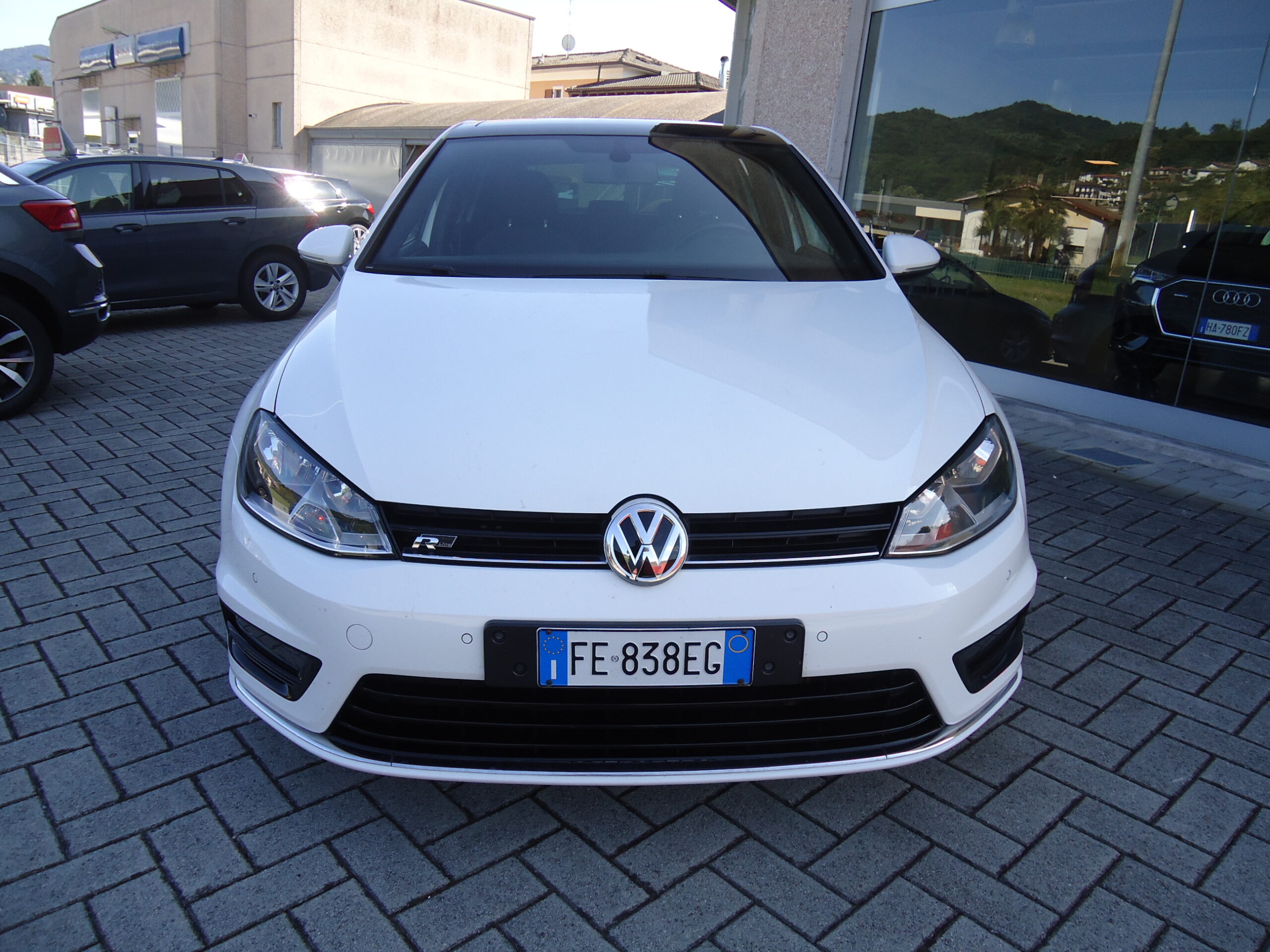 
								GOLF  R full									