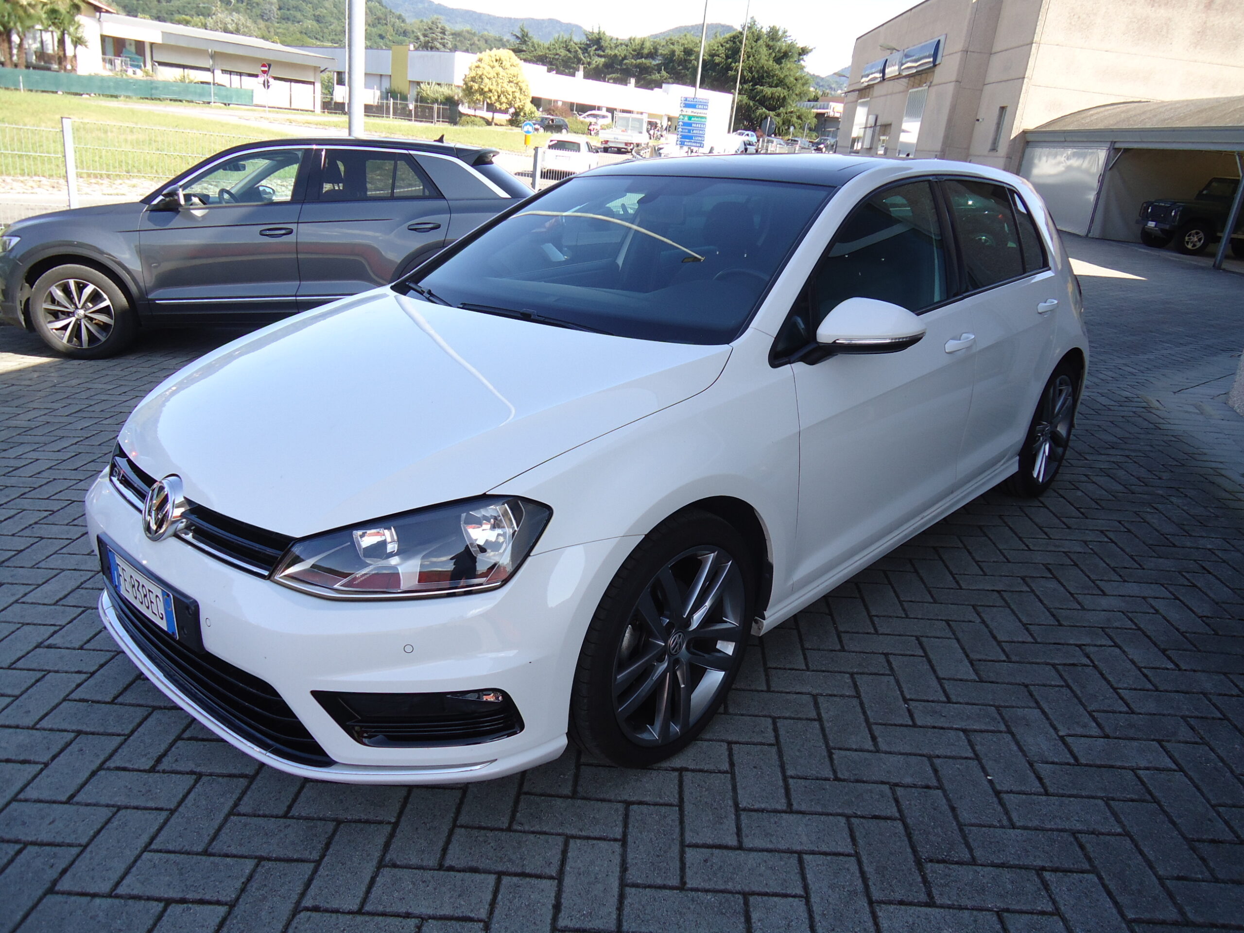 
								GOLF  R full									