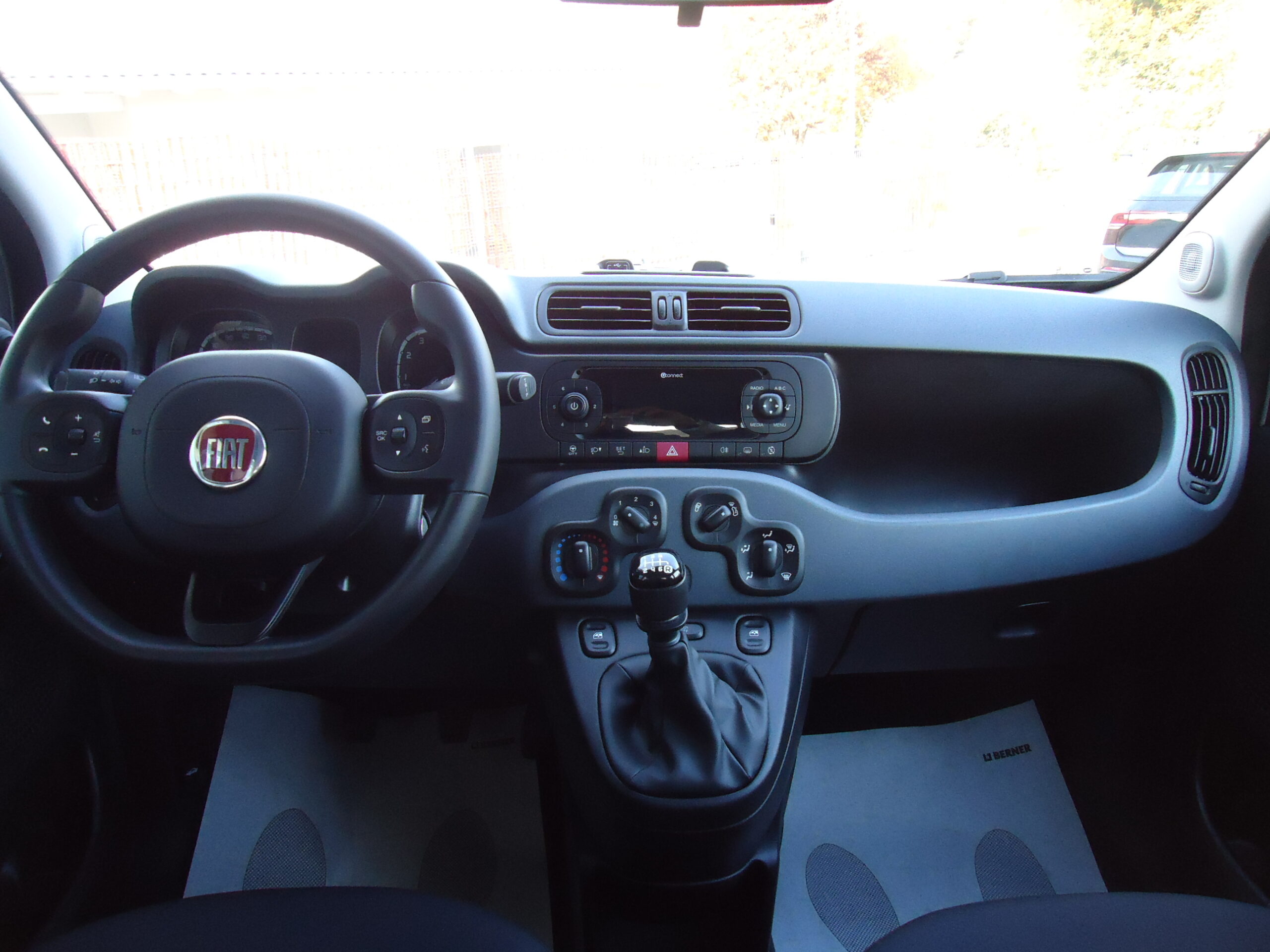 
								FIAT PANDA full									