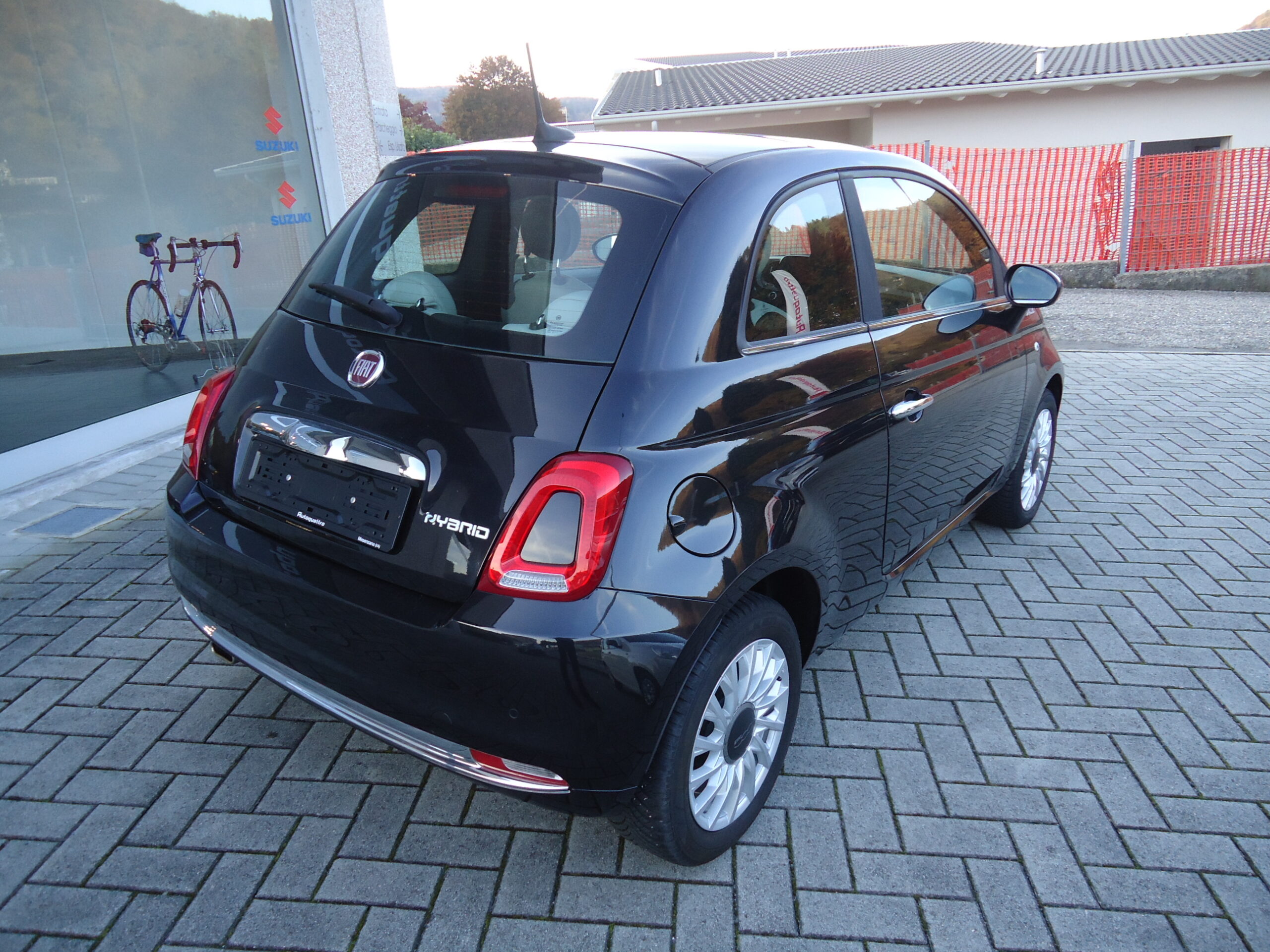 
								FIAT 500 NERO full									