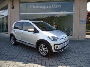 VW  UP