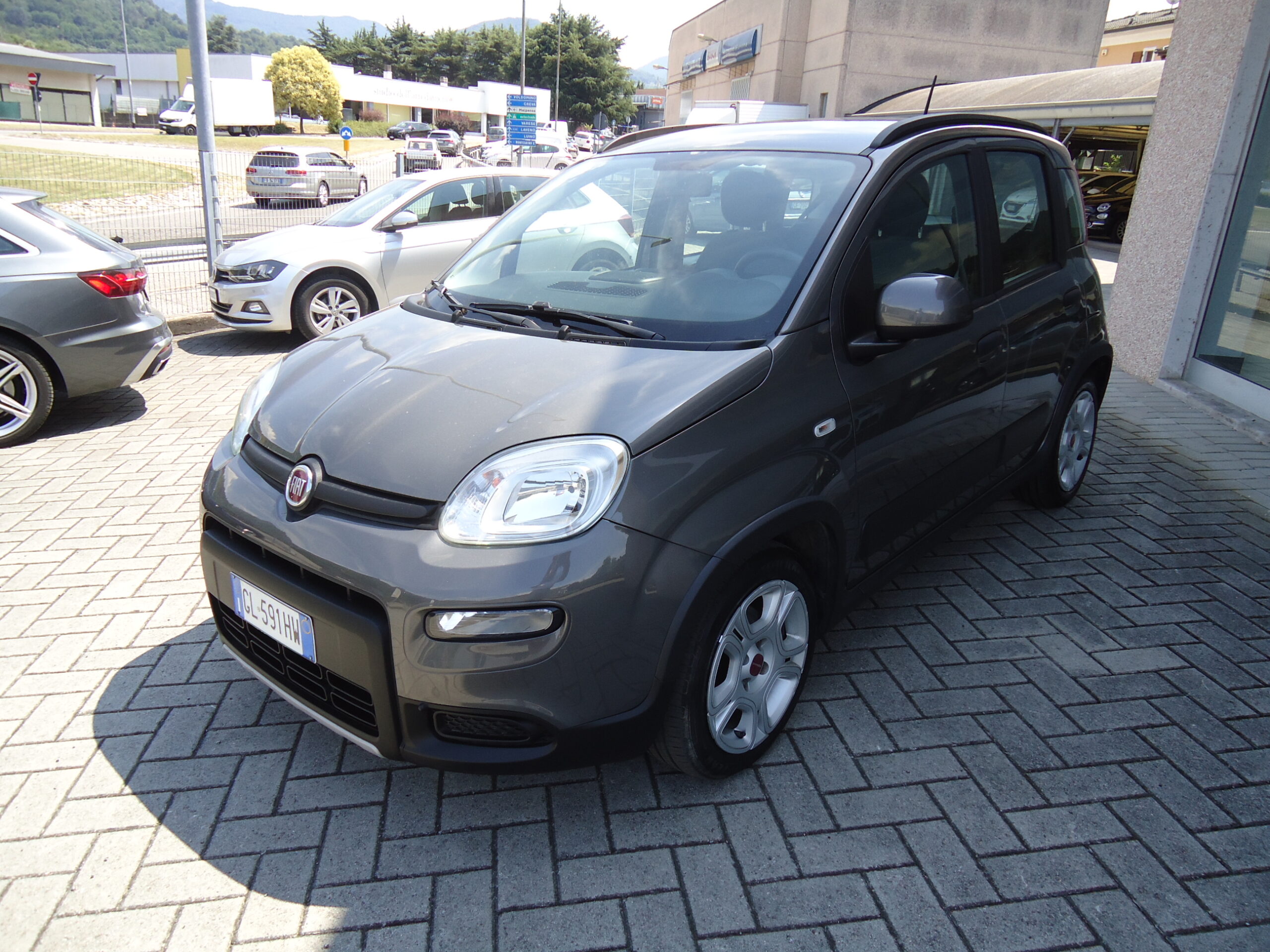 
								PANDA SCURA full									