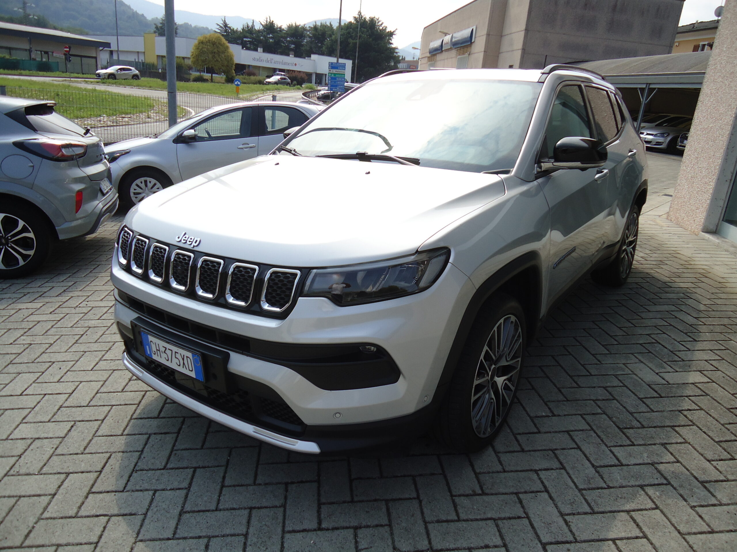 
								JEEP COMPASS full									