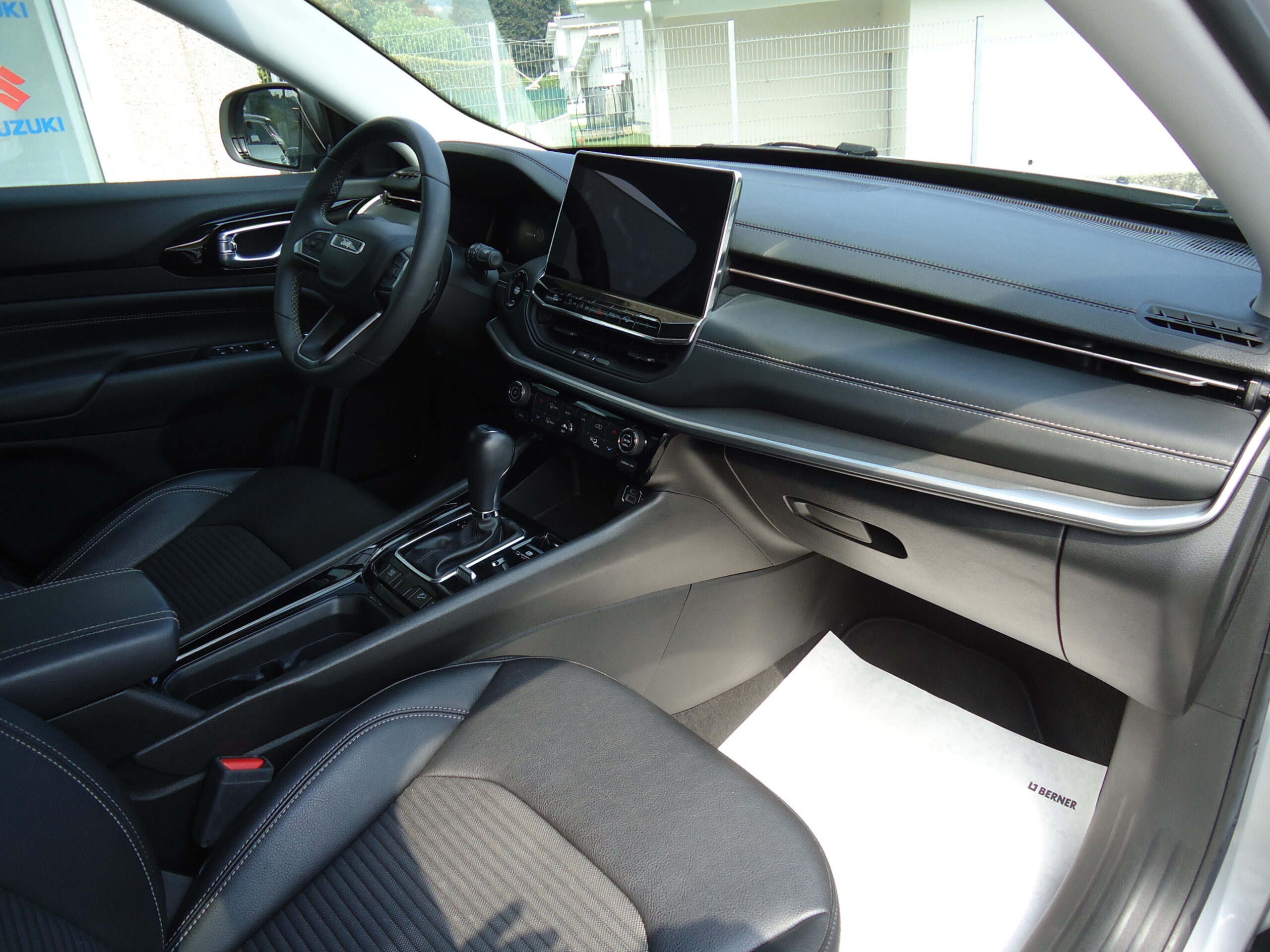 
								JEEP COMPASS full									