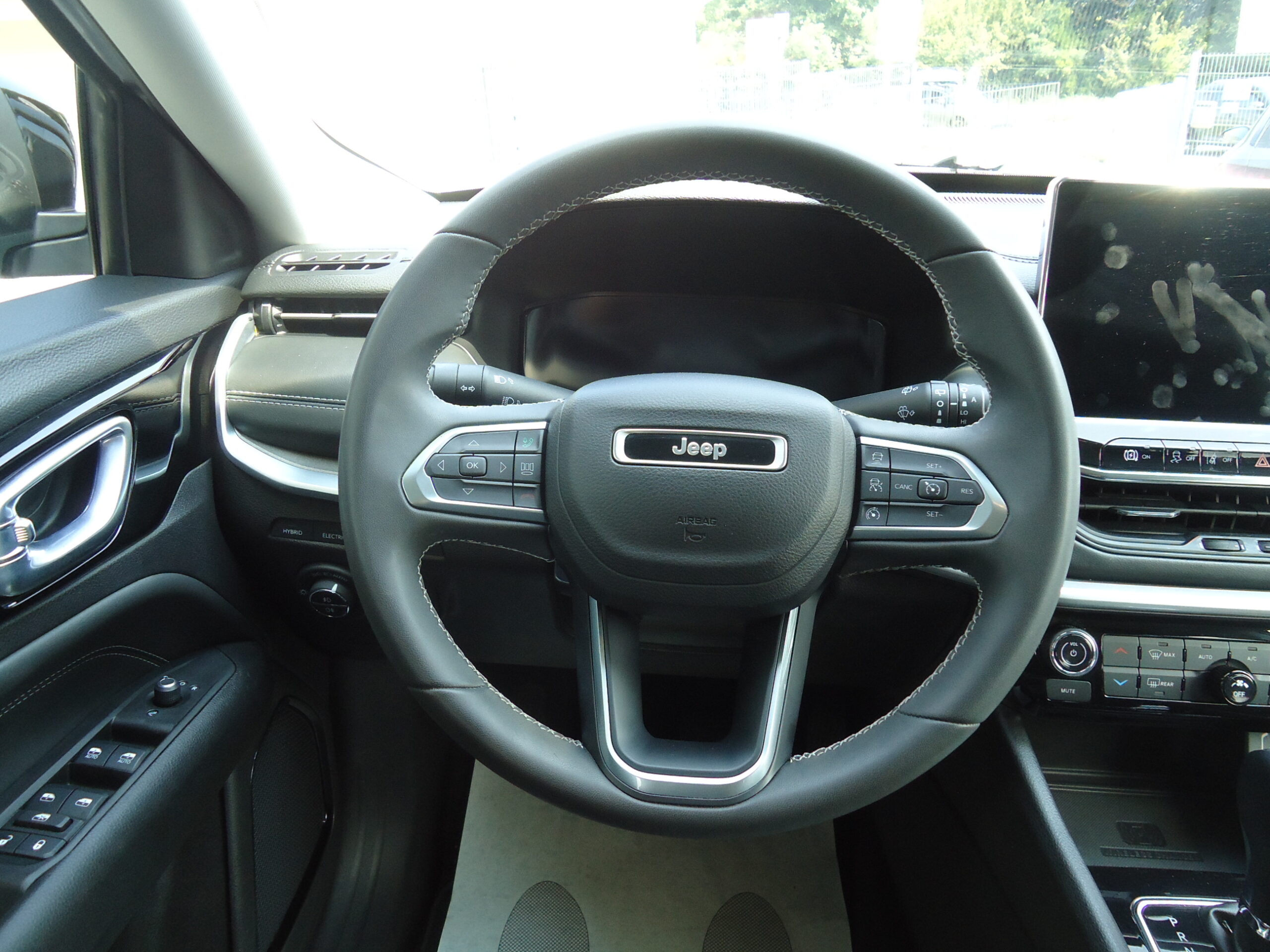 
								JEEP COMPASS full									