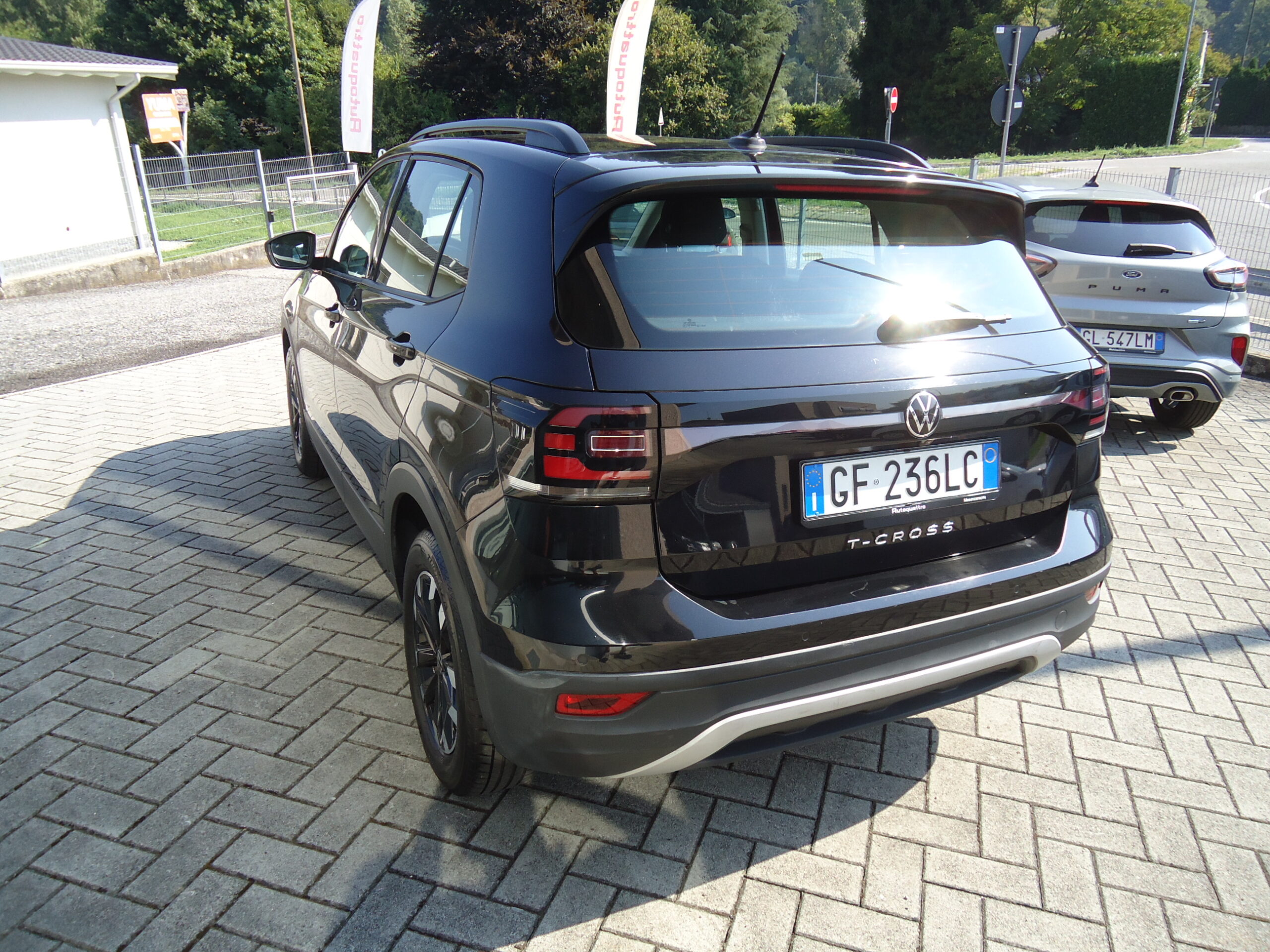 
								VW T-CROSS full									