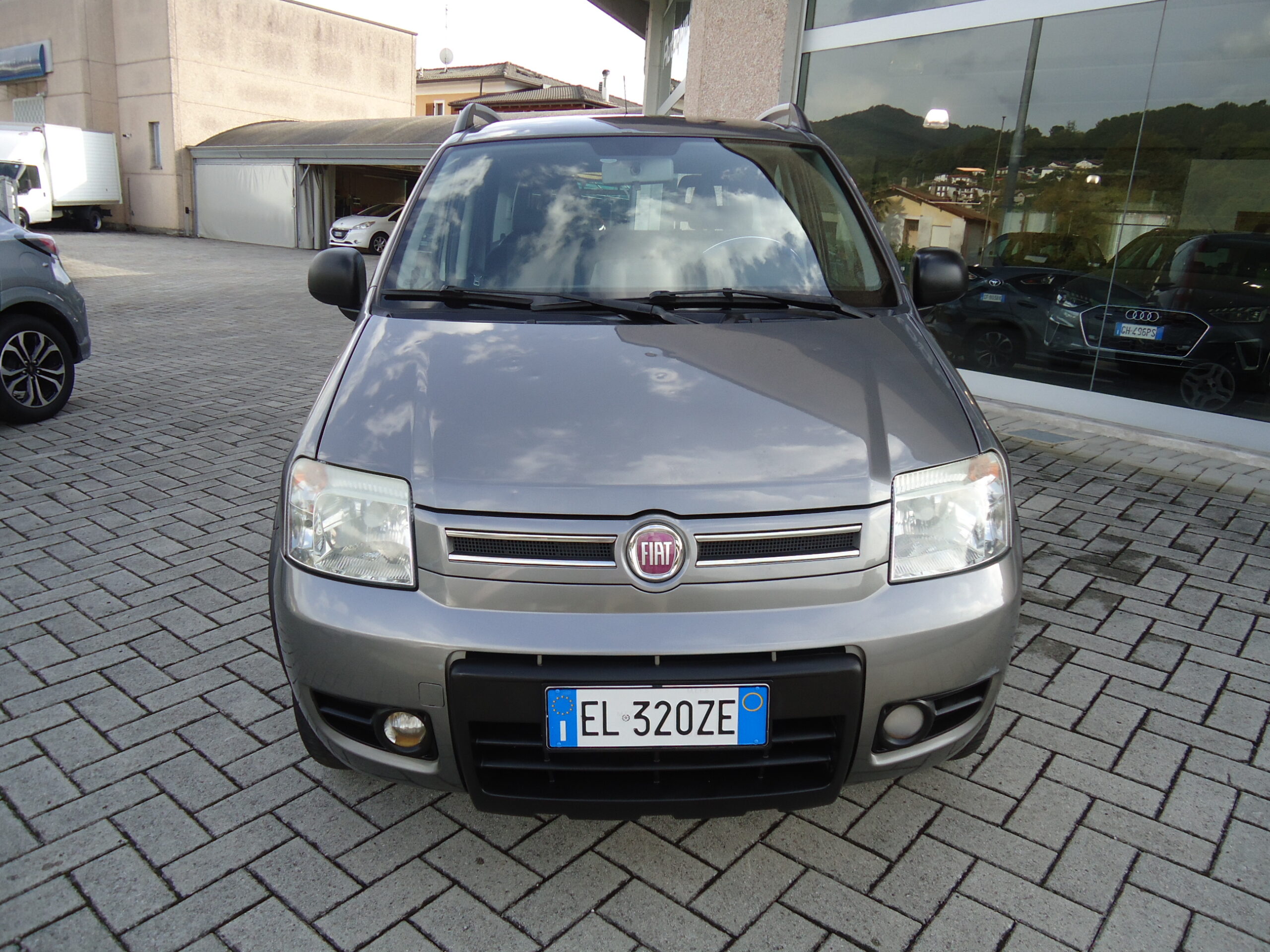 
								Fiat Panda  4×4 x full									