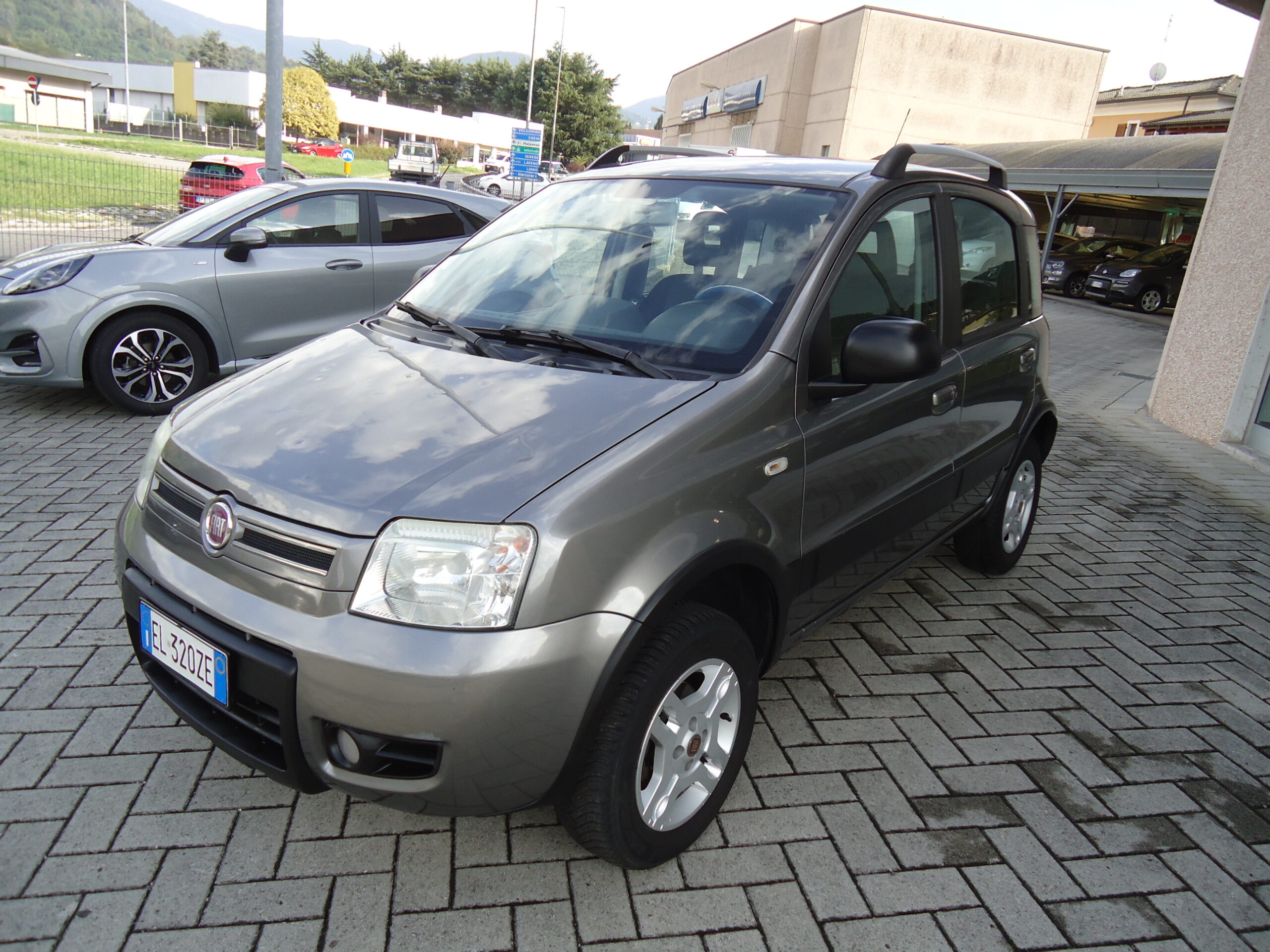 
								Fiat Panda  4×4 x full									