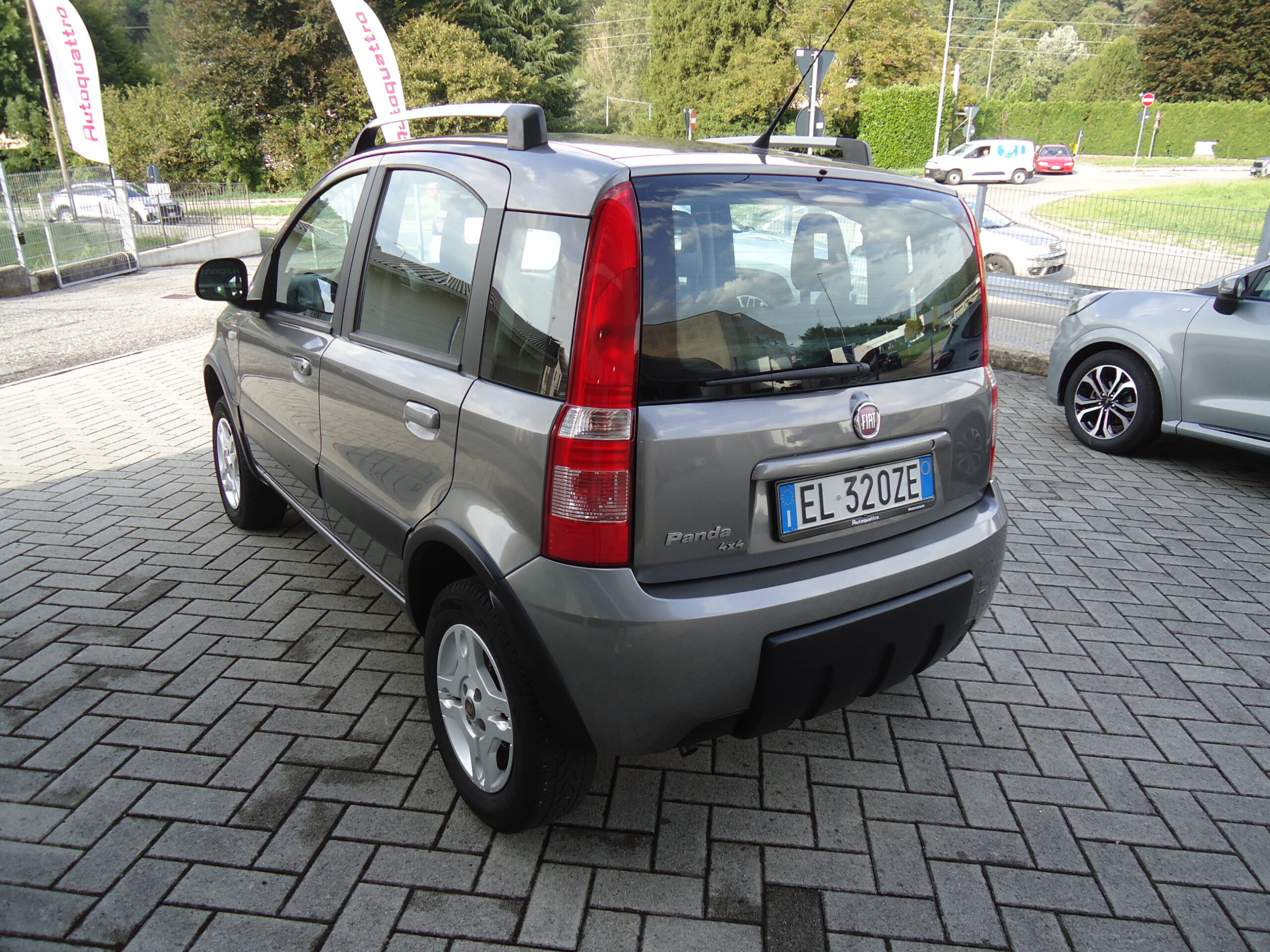 
								Fiat Panda  4×4 x full									